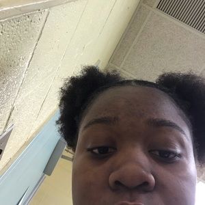 Meet your Posher, Elizibeth